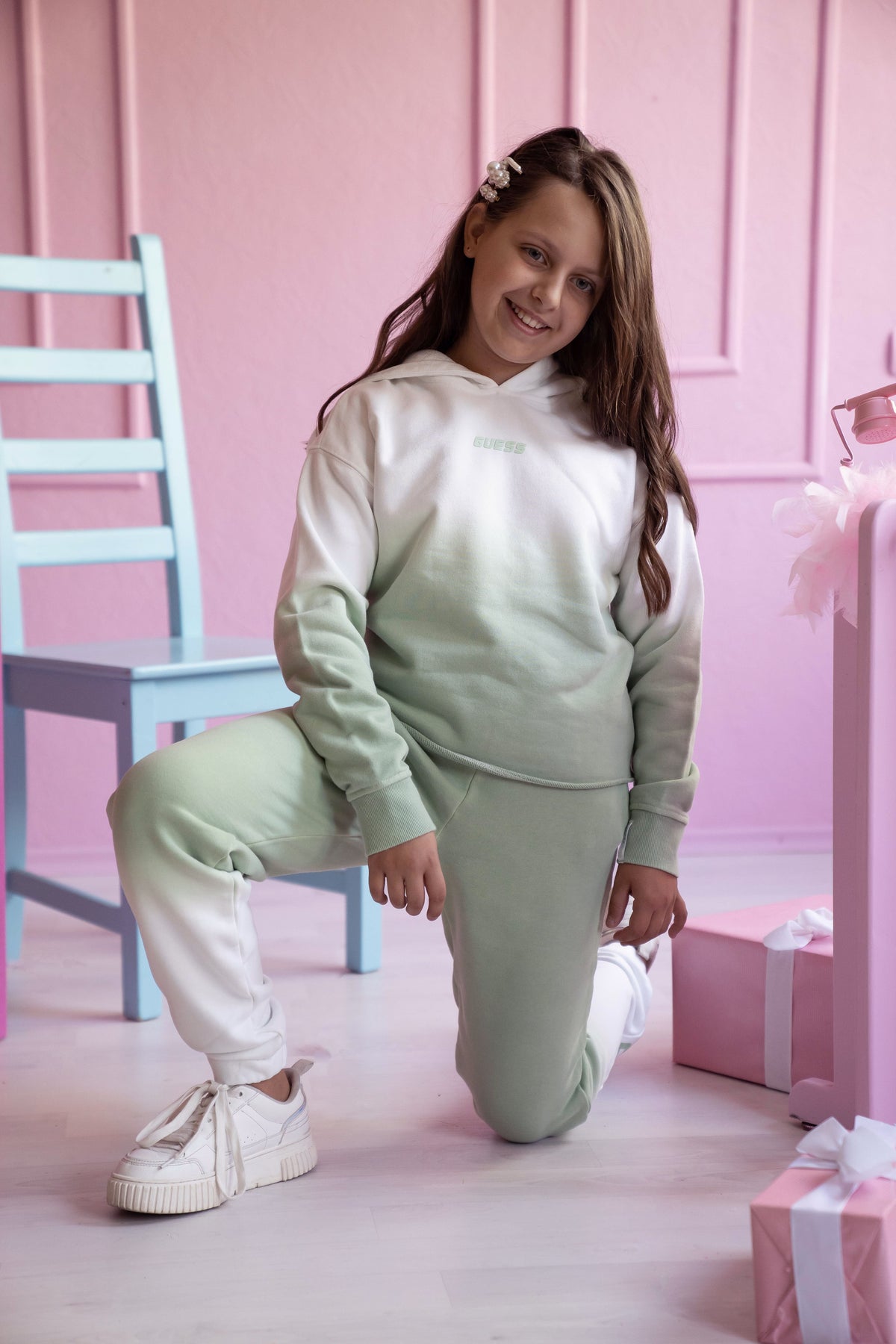 GUESS tracksuit